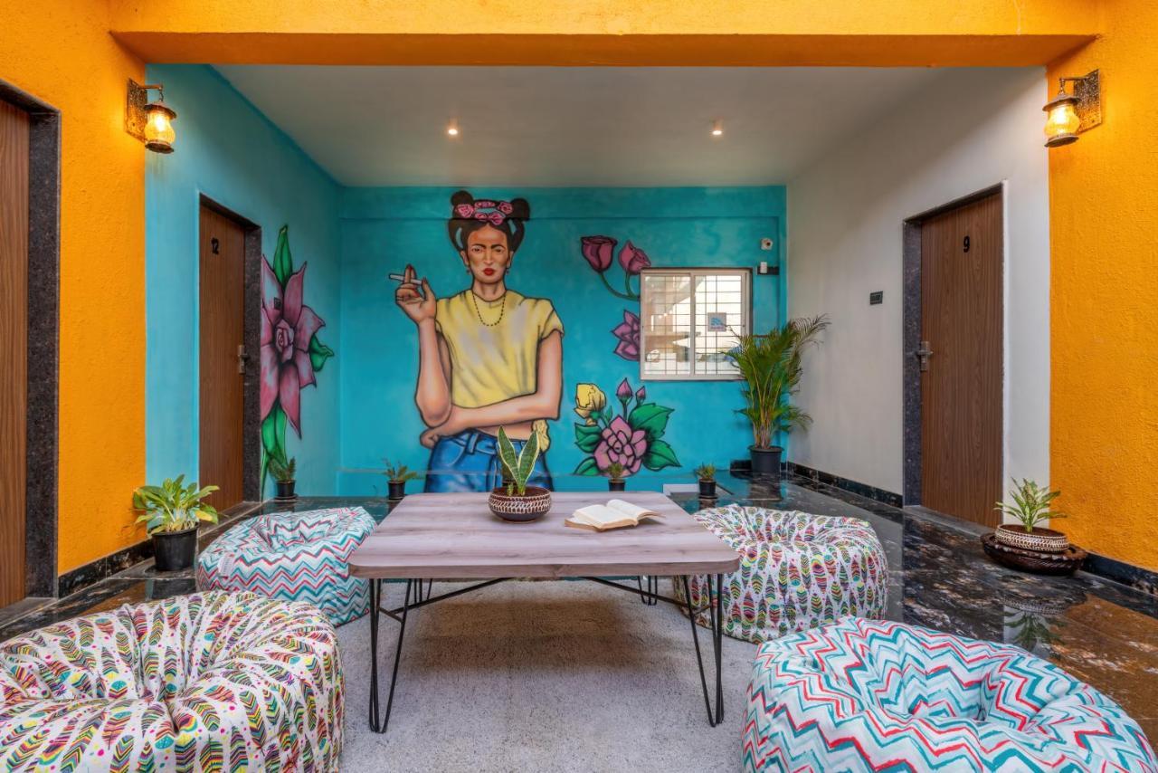 Coliwo Un - Viman Nagar Hostel Poona Buitenkant foto
