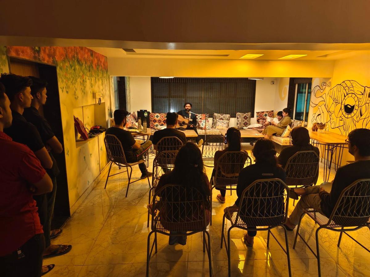 Coliwo Un - Viman Nagar Hostel Poona Buitenkant foto